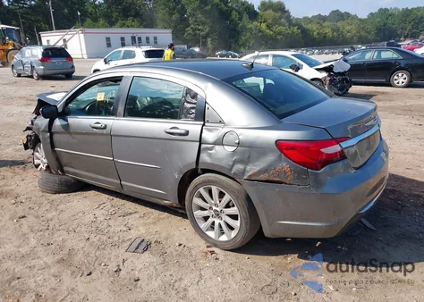 2013 Chrysler 200 Touring from USA, damaged, VIN 1C3CCBBB6DN635798